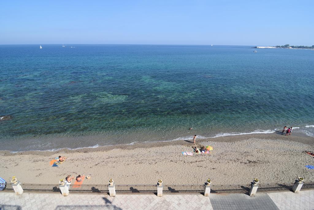 Nina B&B Giardini Naxos Exterior photo