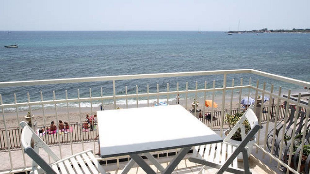Nina B&B Giardini Naxos Exterior photo