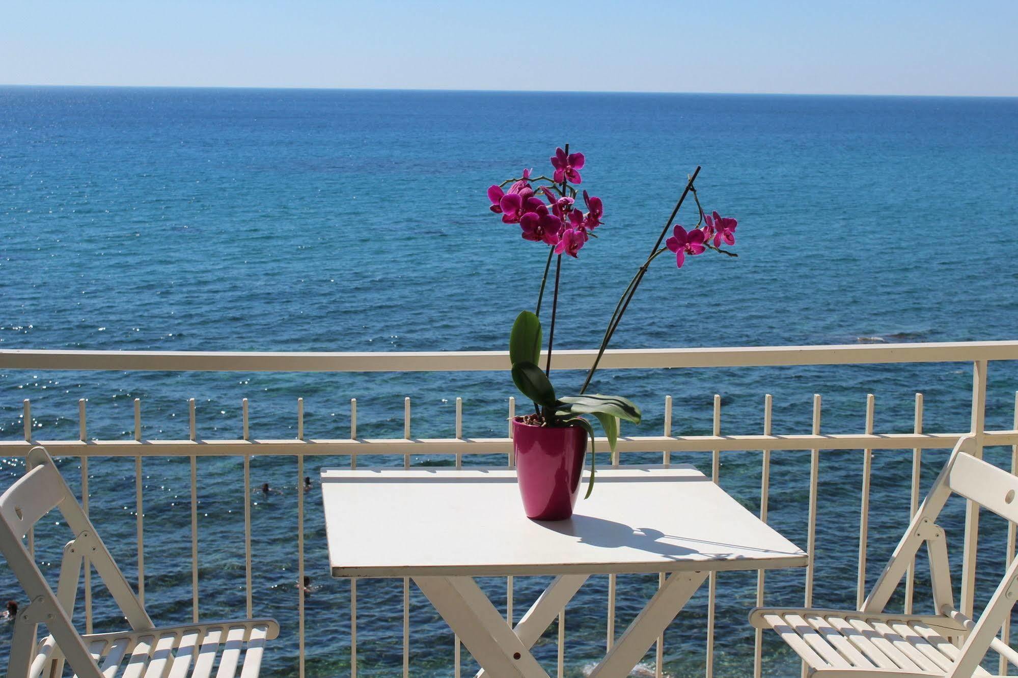Nina B&B Giardini Naxos Exterior photo