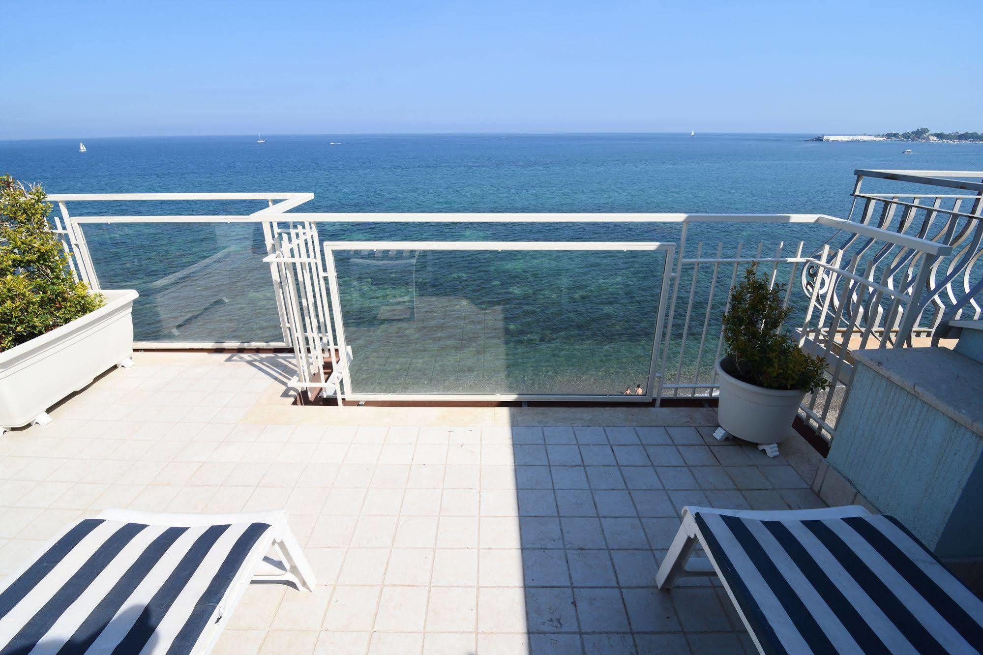 Nina B&B Giardini Naxos Exterior photo