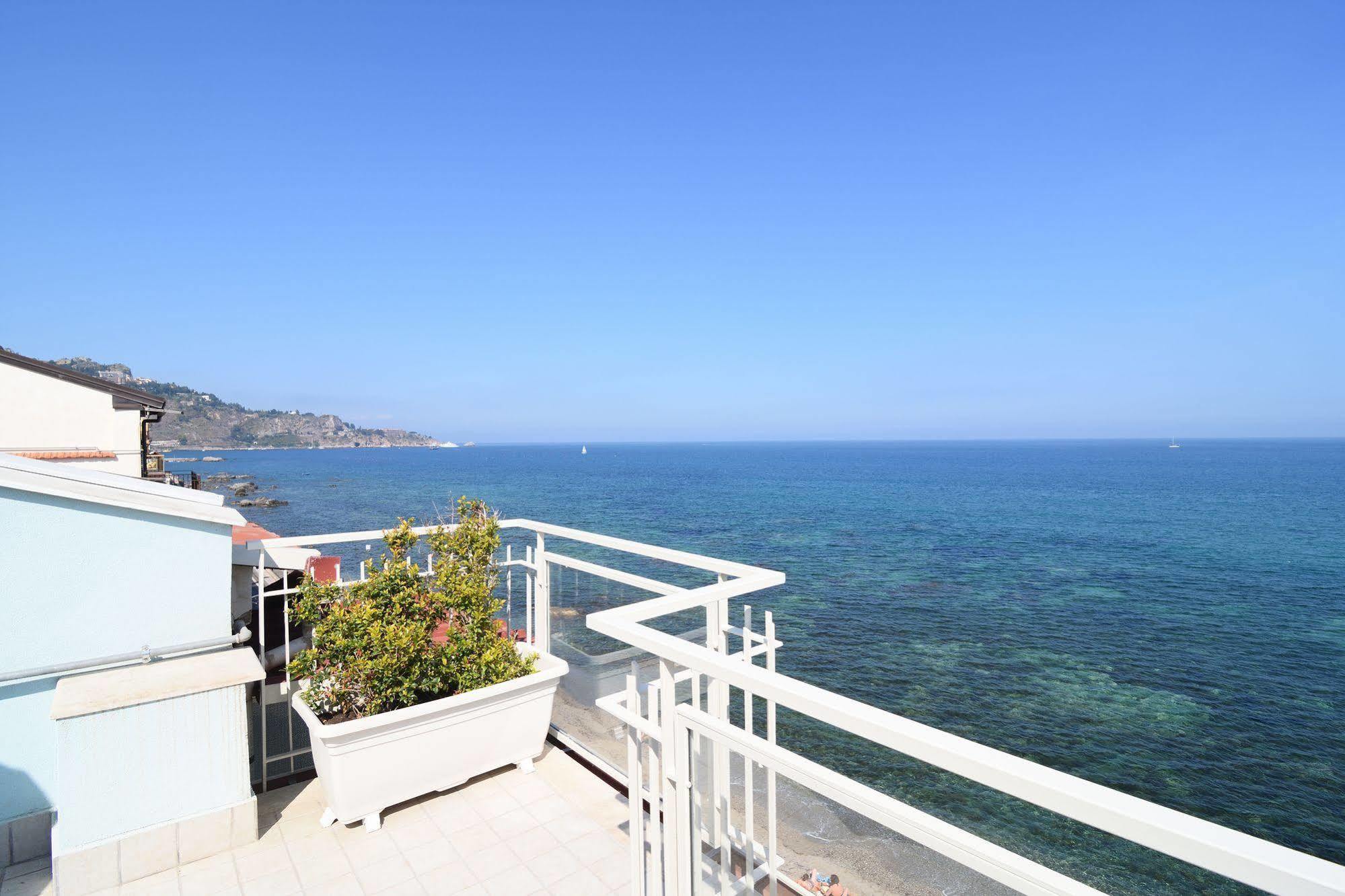 Nina B&B Giardini Naxos Exterior photo